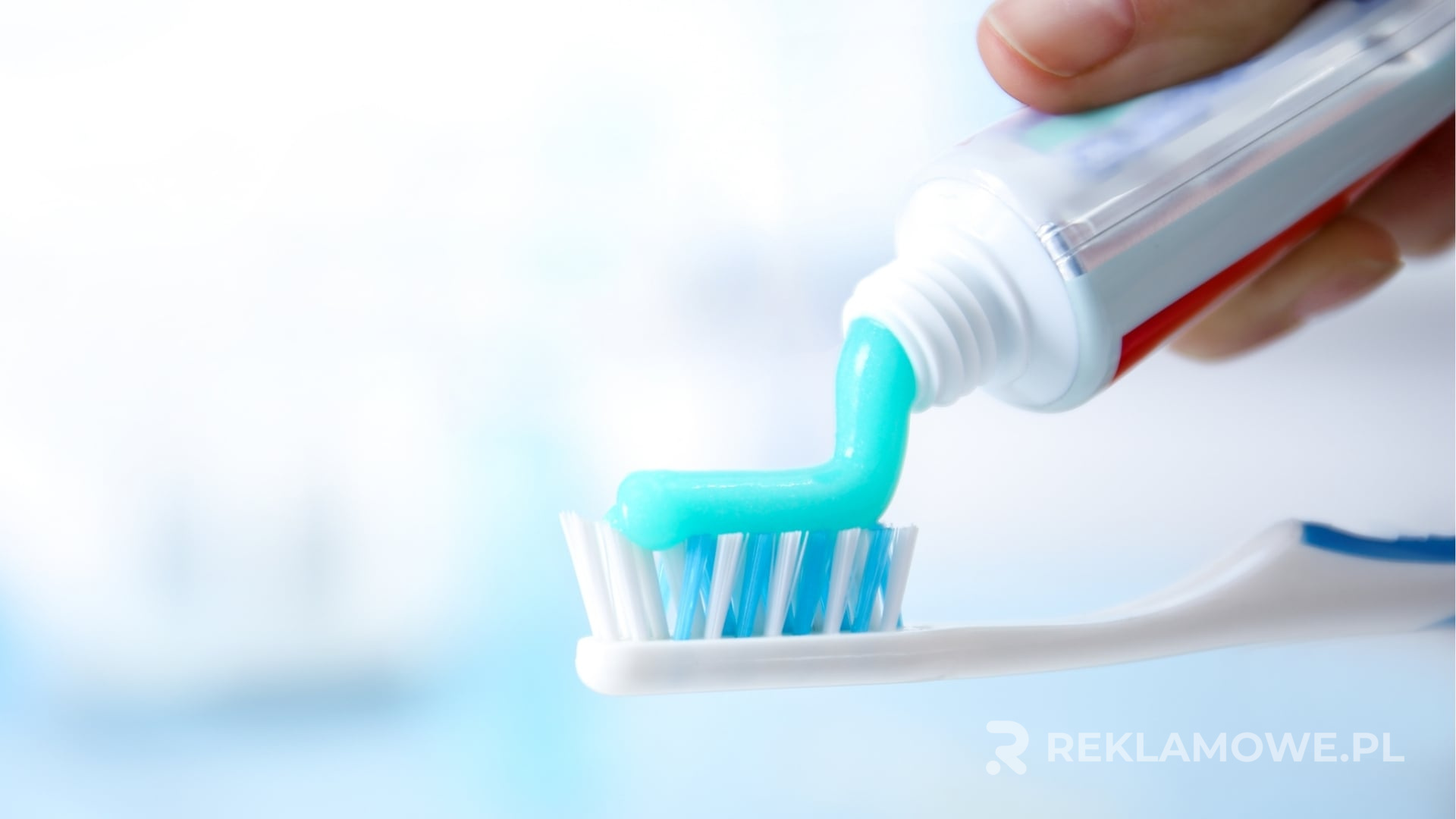 Efektywność szczoteczek reklamowych na tle innych gadżetów promocyjnych