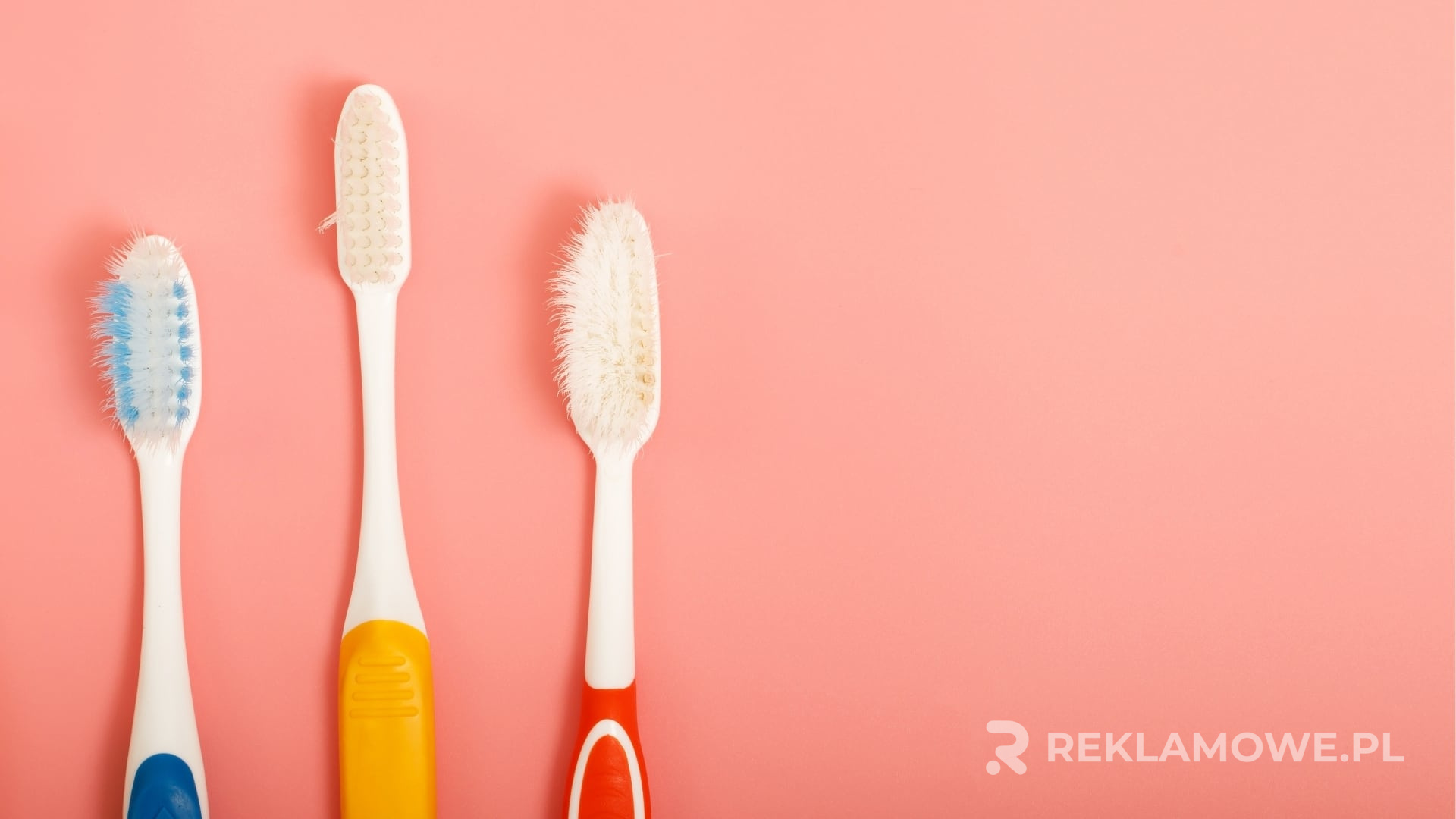 Szczoteczki reklamowe jako koszt efektywny gadżet w kampaniach marketingowych
