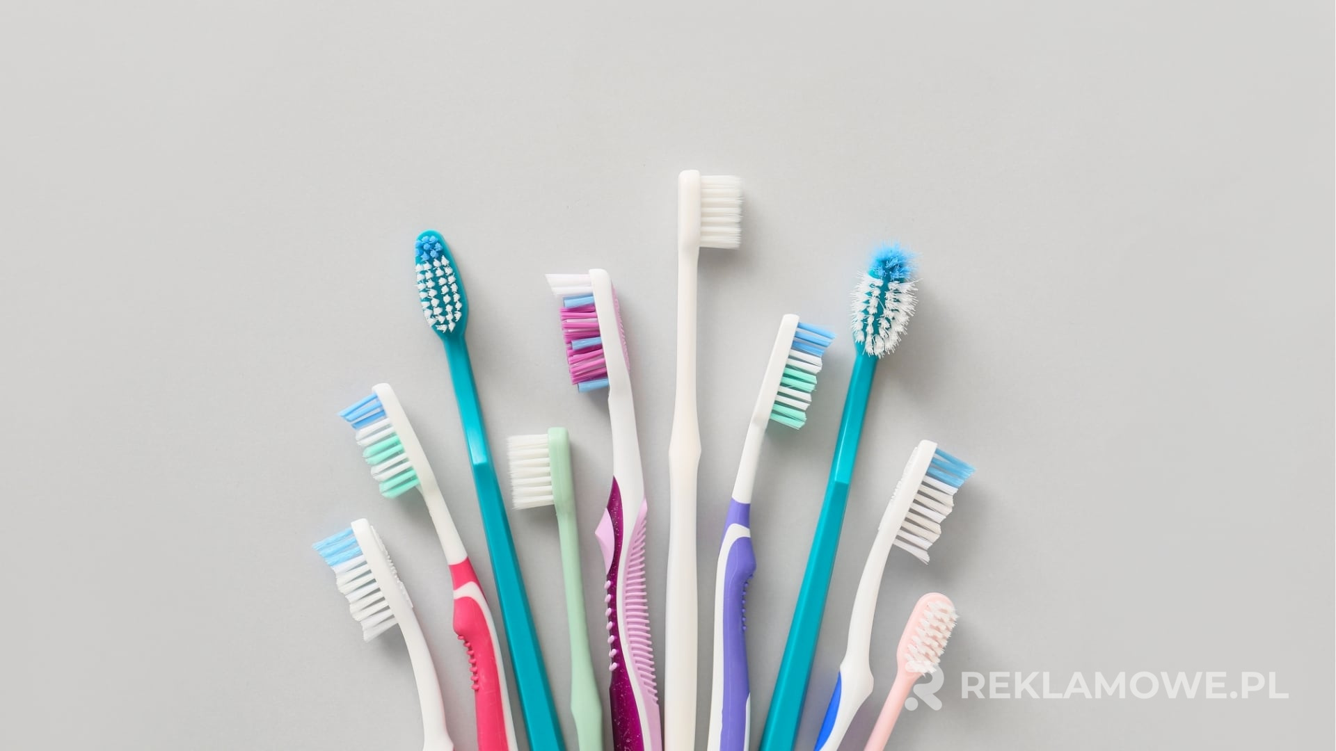 Szczoteczki do zębów używane w reklamie