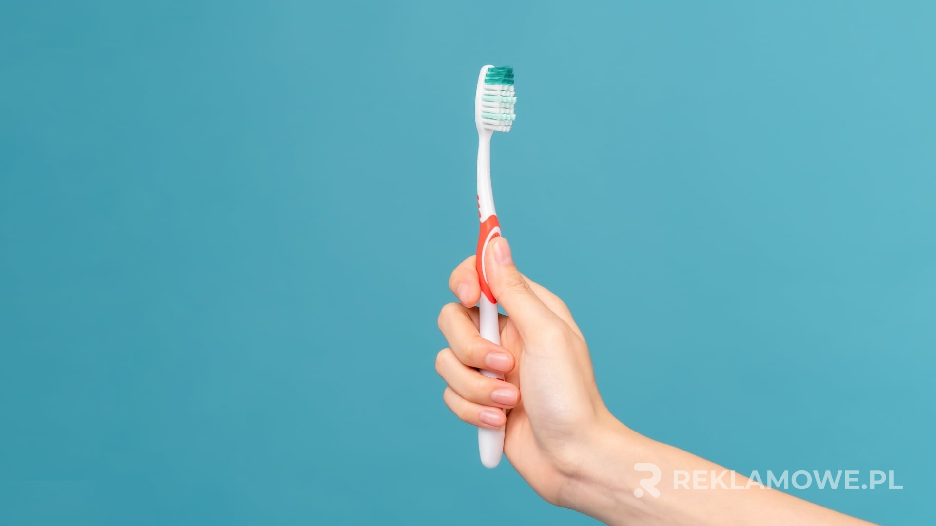 Trendy w designie szczoteczek reklamowych w 2025 roku
